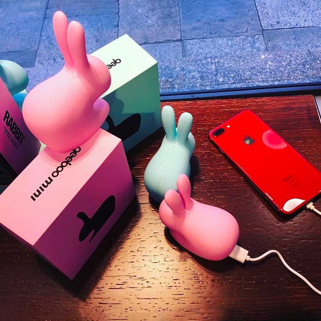 Qeeboo Rabbit Mini Portable Charger, Pink