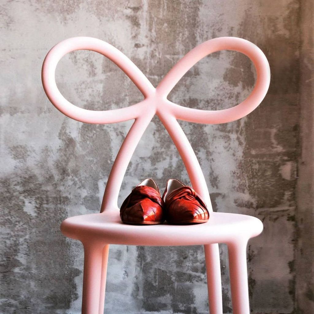 Qeeboo Ribbon Chair By Nika Zupanc, Pink