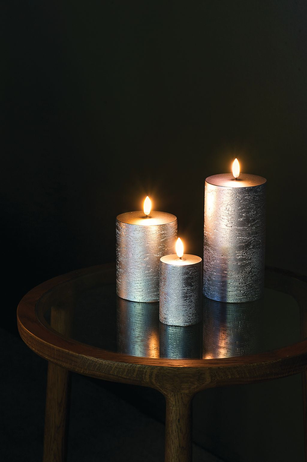 Uyuni Lighting Led Pillar Candle 3 D Flame øx H 5,8x15,2 Cm, Metallic Silver