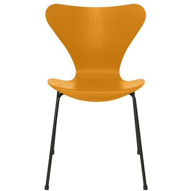 Fritz Hansen Serie 7 Stuhl gefärbte Esche gebrannt gelb Schale, schwarz Basis